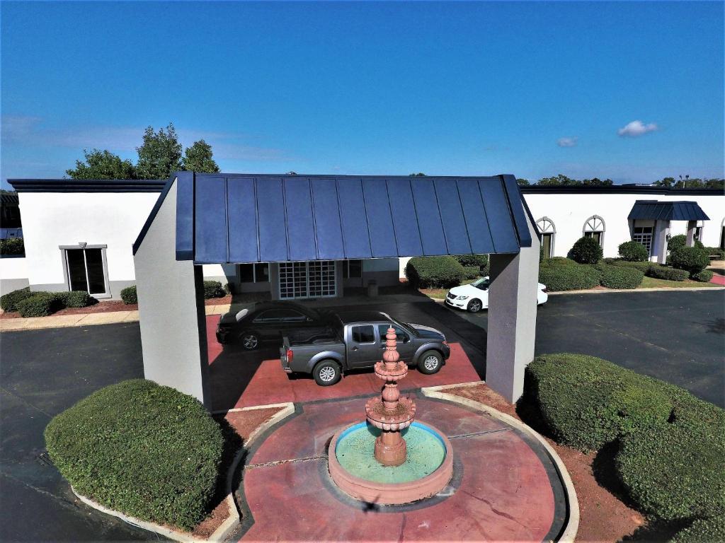 Quality Inn & Suites Laurel Exterior photo