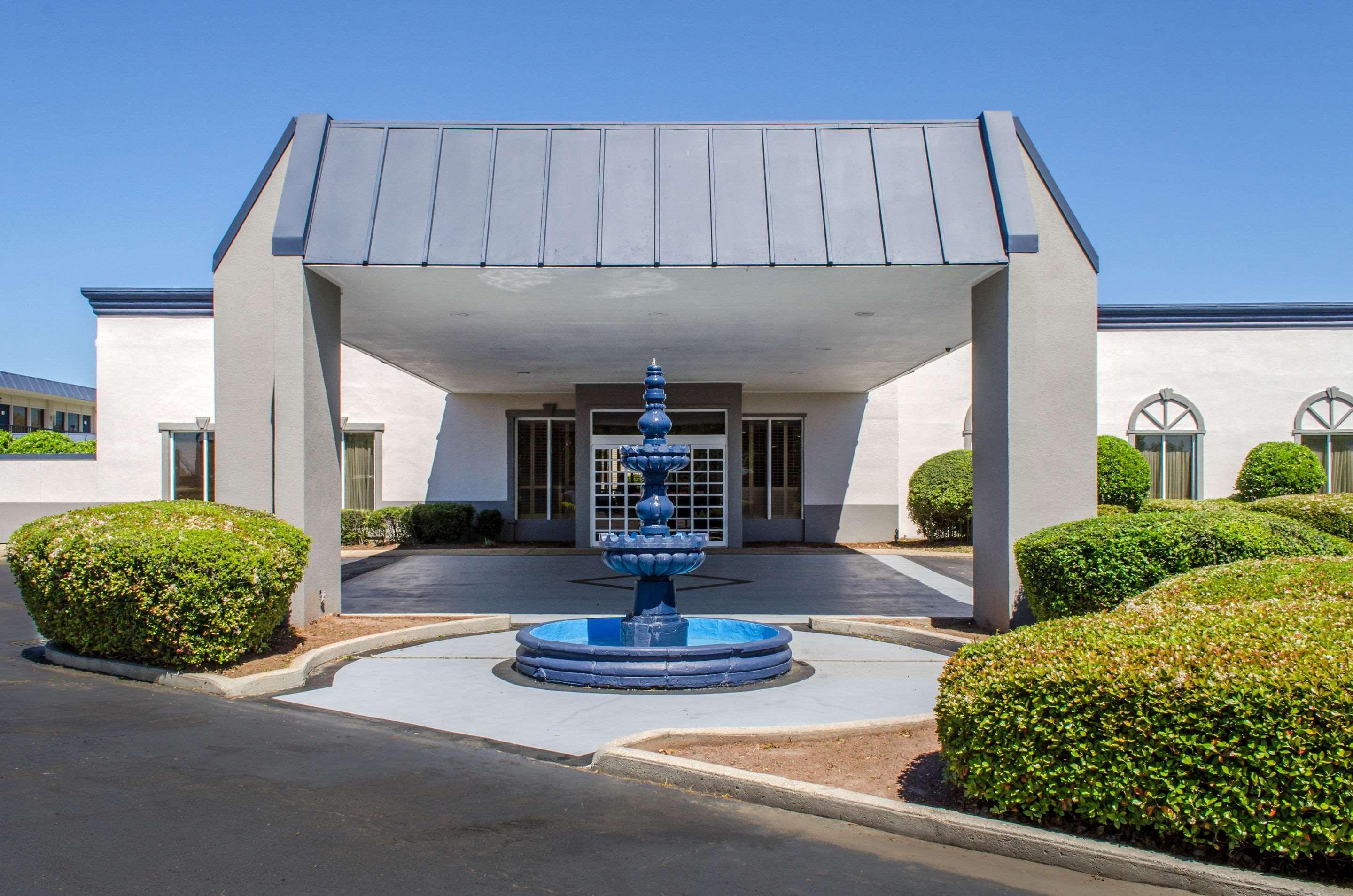 Quality Inn & Suites Laurel Exterior photo