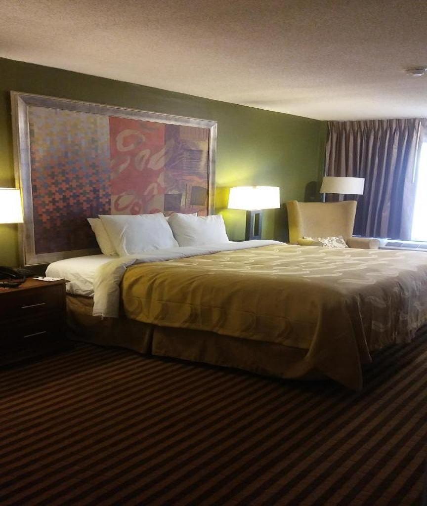 Quality Inn & Suites Laurel Exterior photo