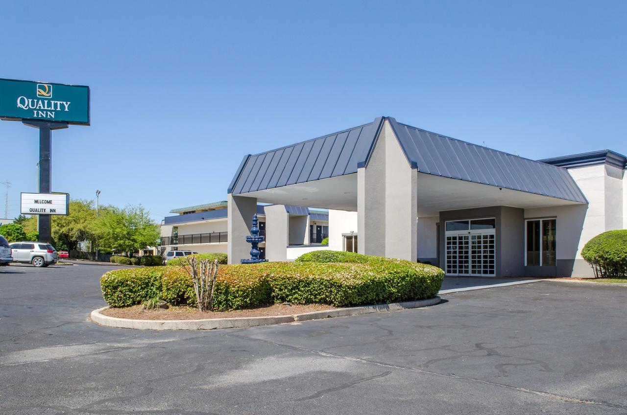 Quality Inn & Suites Laurel Exterior photo